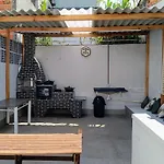 Da Vila, Feminino